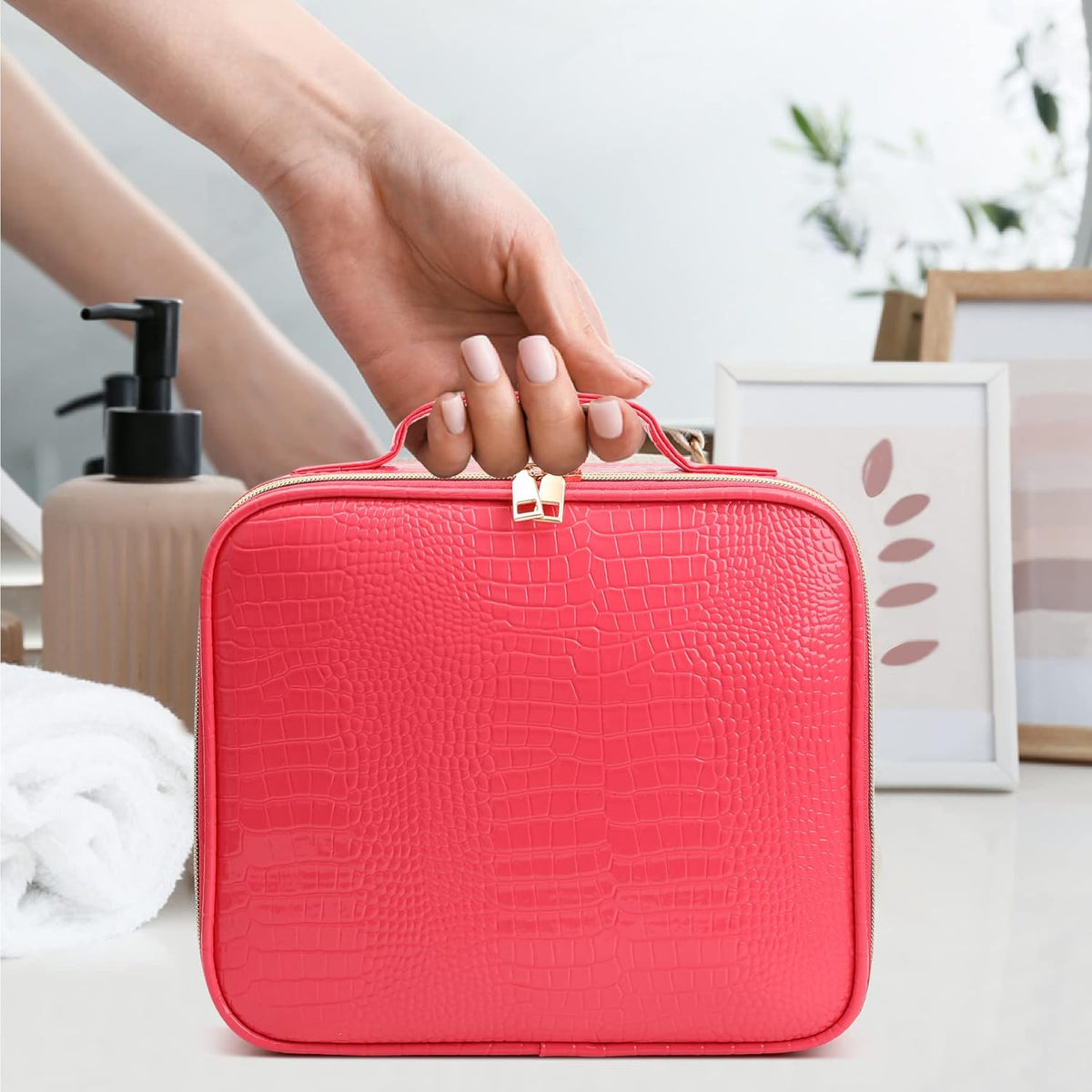 Croc-Embossed Premium Travel Beauty Case - Spacious Cosmetic Organizer Bag
